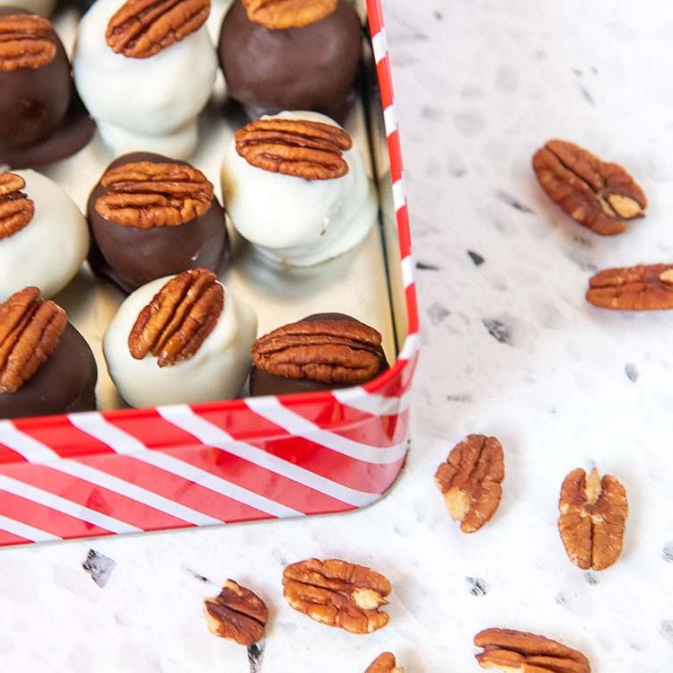 No-Bake Pecan Pie Truffles